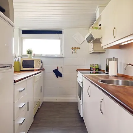 Three-bedroom With A Fireplace 03 度假居 Hejls