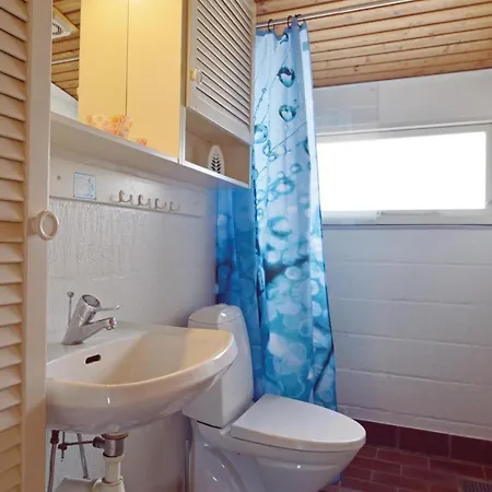 度假居 Three-bedroom With A Fireplace 03 *